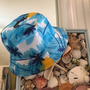 🌴🌞NWT Blue Hawaii BUCKET HAT